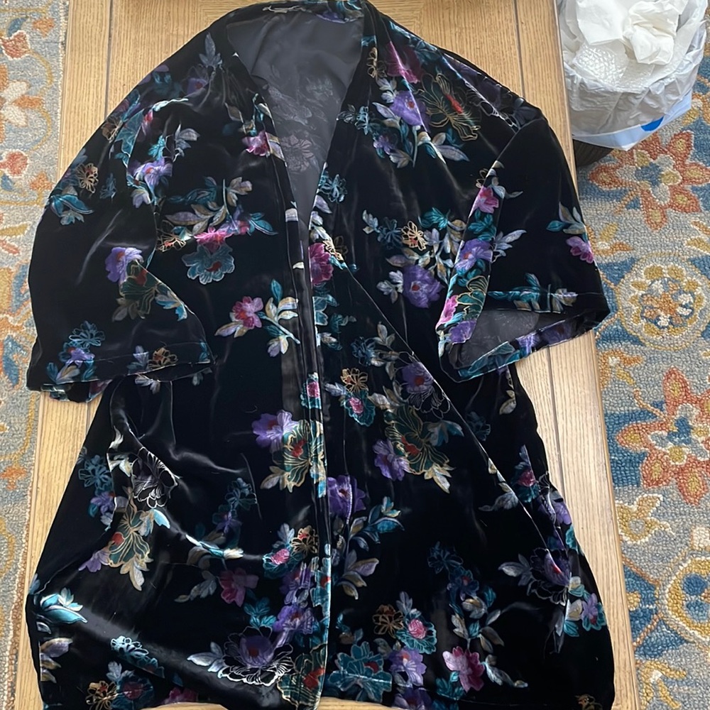 Loft Plus velvet kimono 24/26W